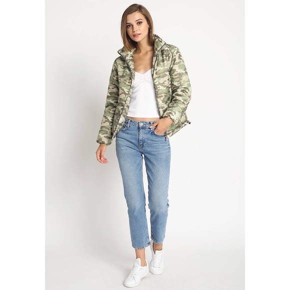 FINAL PRICE DROP Camo Puffer Jacket - Picture 4 of 6